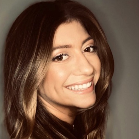 Meet your Posher, Brittney - Picture 1 of 1